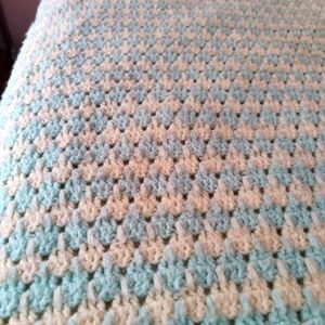Vintage Afghan / Crochet Blanket / Butter Yellow & Mint Green